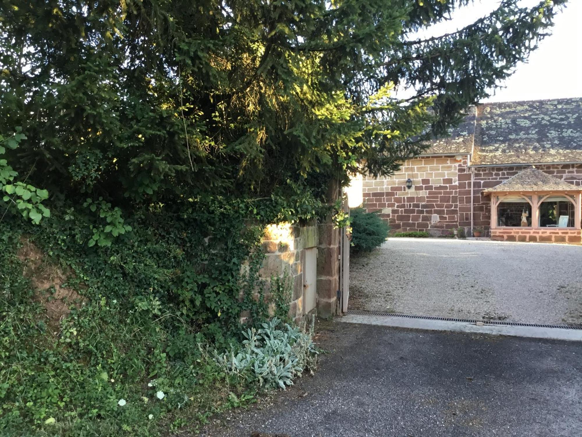 Le Clos De Rose Ussac Esterno foto