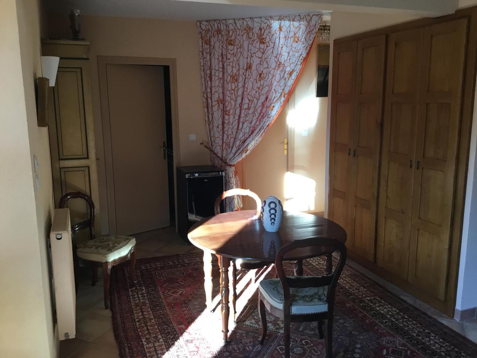 Le Clos De Rose Ussac Esterno foto