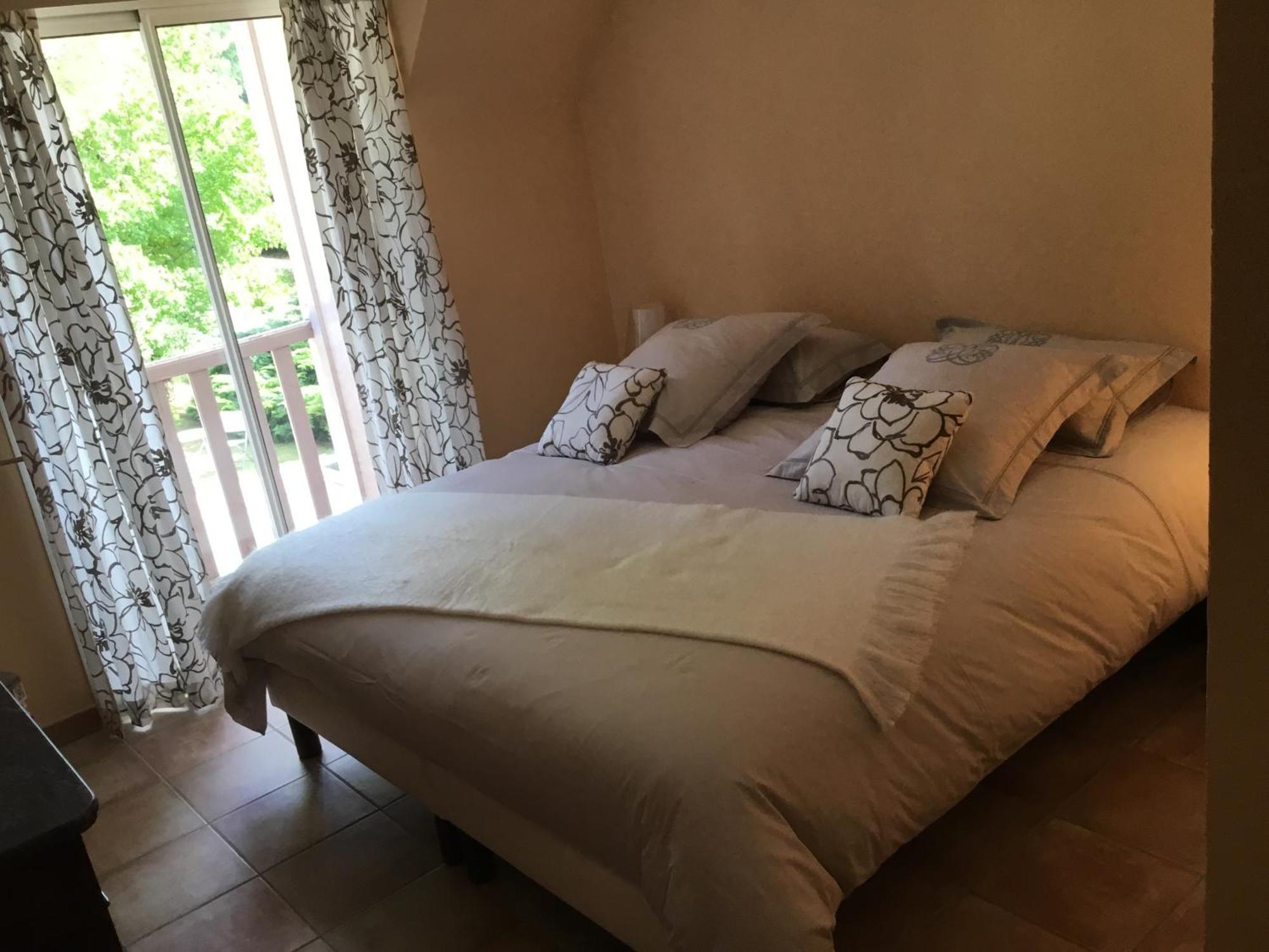 Le Clos De Rose Ussac Esterno foto